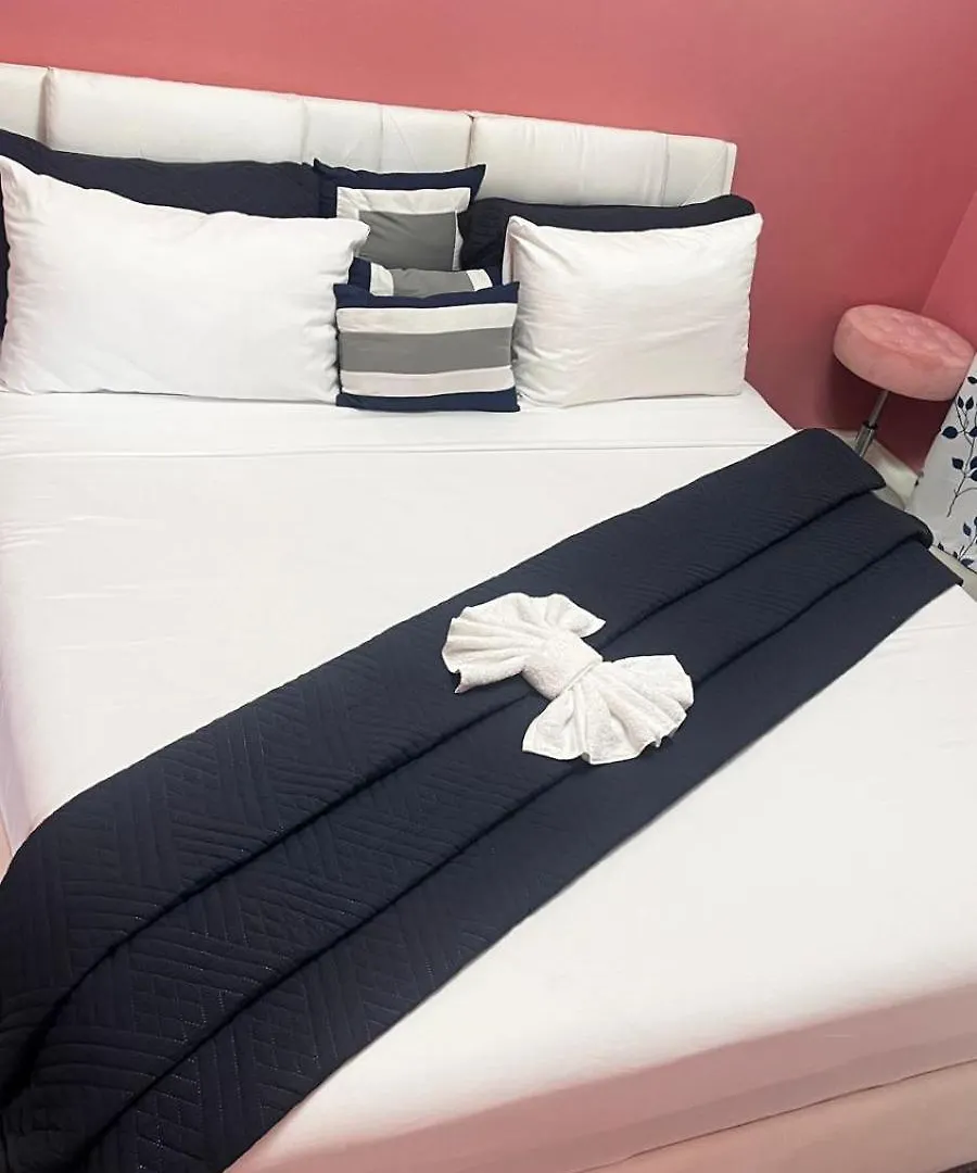 Bon Vivant Chateau Smart Apartment Castries